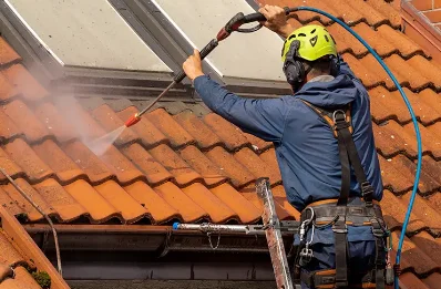Démoussage et hydrofuge de toiture à Rolleboise